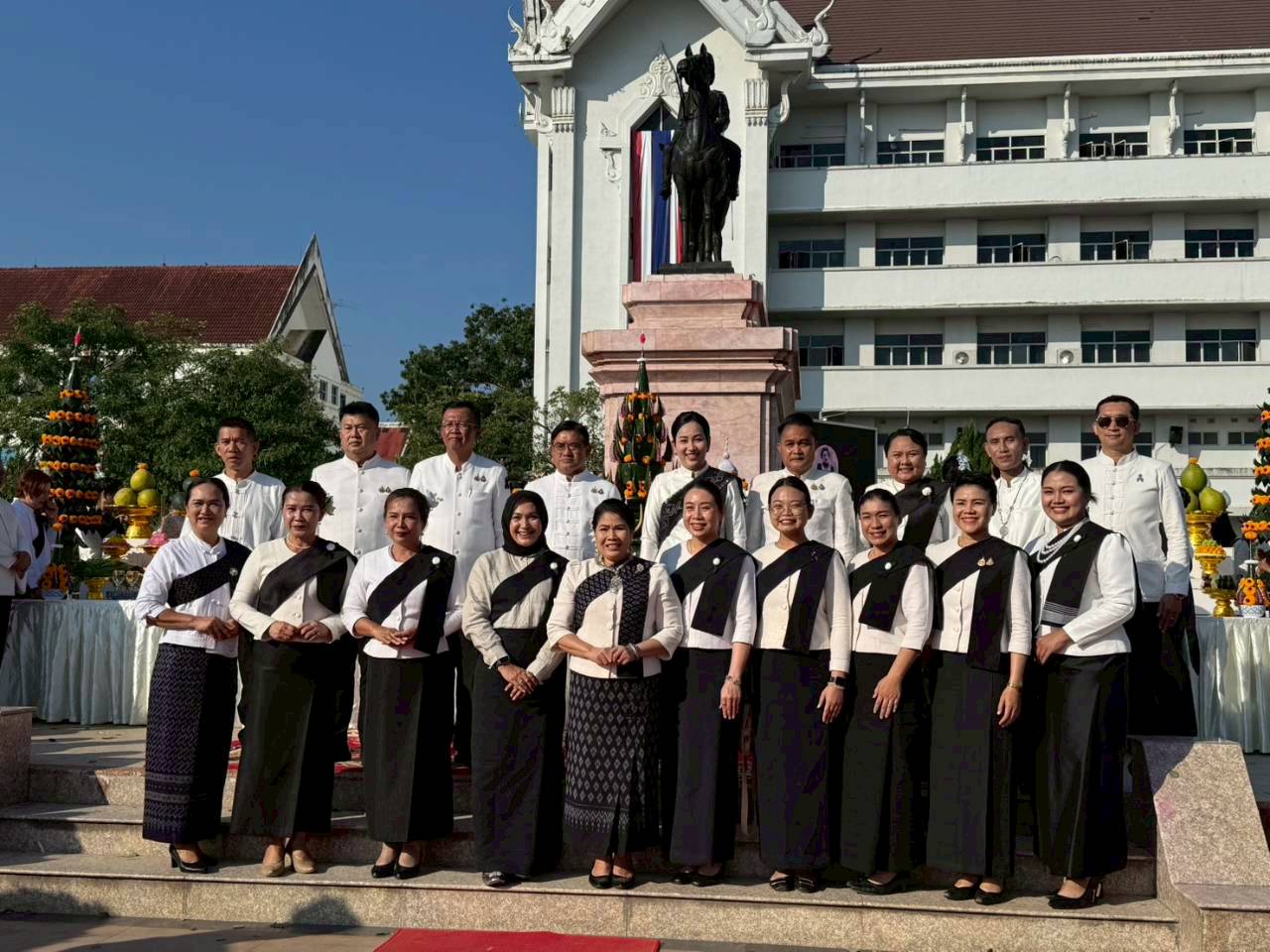 🌸พช.ภูกระดึง  ร่วมรำบวงสรวงเสริมสิริมงคลการจัดงานดอกฝ้ายบานฯ 2569